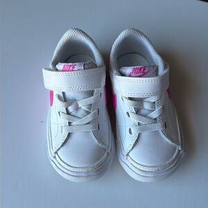 Nike toddler girl sneakers